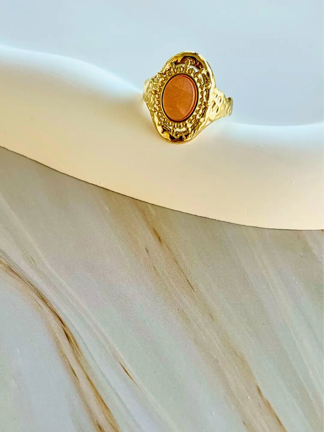 Bague Sol ornée d'une pierre naturelle de soleil