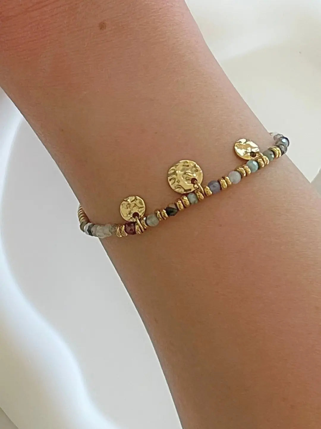 Bracelet Alice orné de pierres naturelles