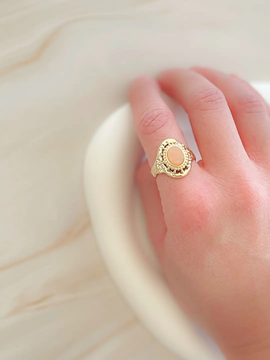 Bague Sol ornée d'une pierre naturelle de soleil