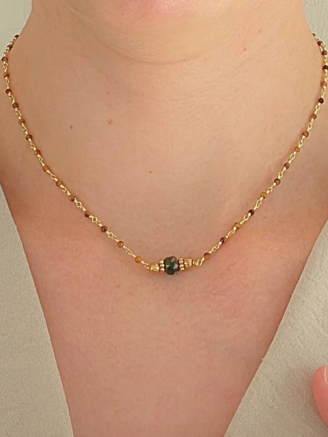 Collier Noa en pierres naturelles d'œil du tigre