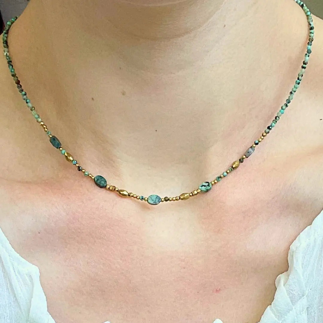 Collier Alma en pierres naturelles Turquoise d'Afrique